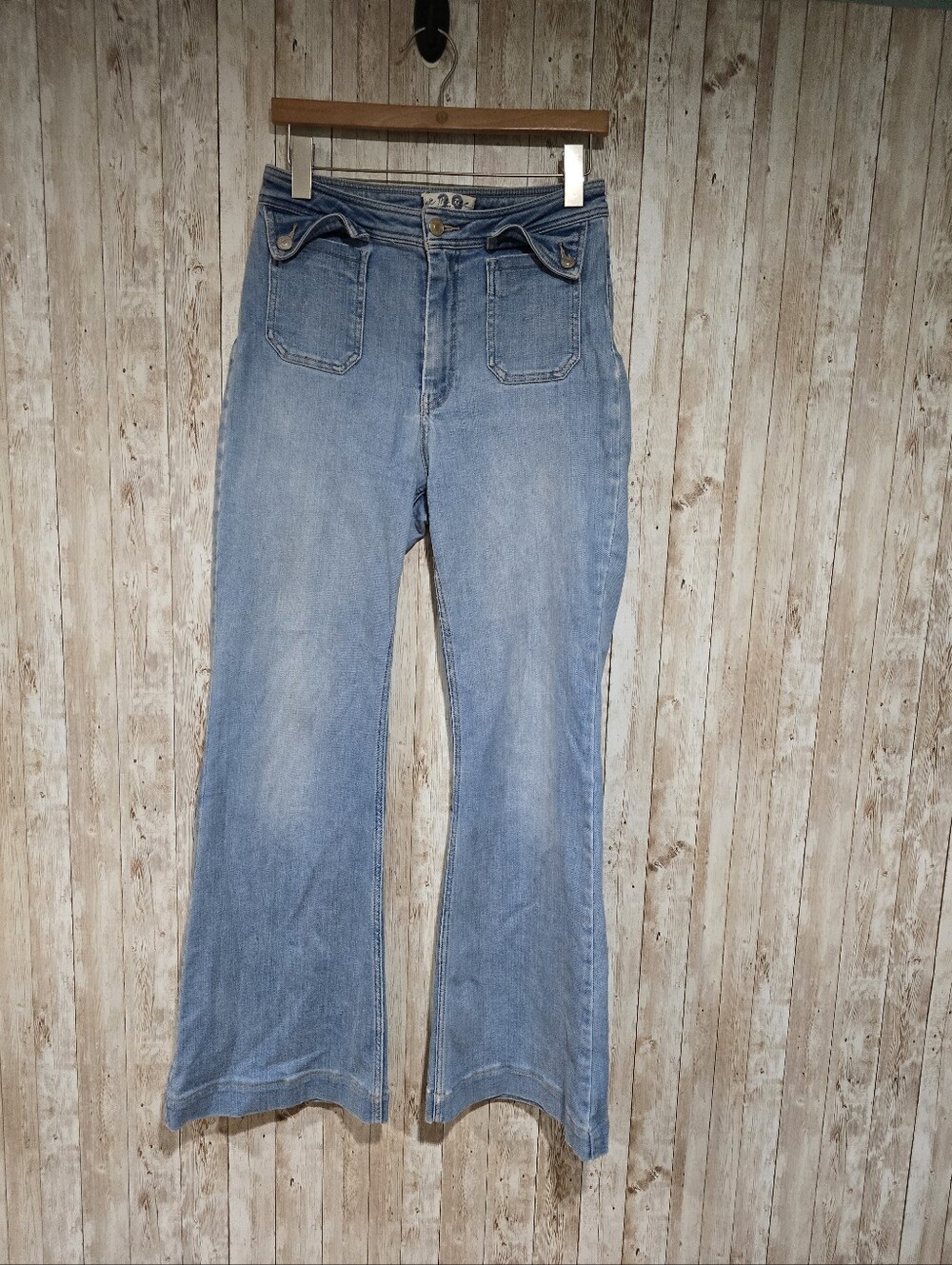 Free People Bell Bottom Patch Pocket Flare Leg High Waist Jeans 29